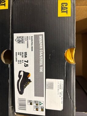 Caterpillar Black and Yellow Men’s Work Shoes size 7.5 US